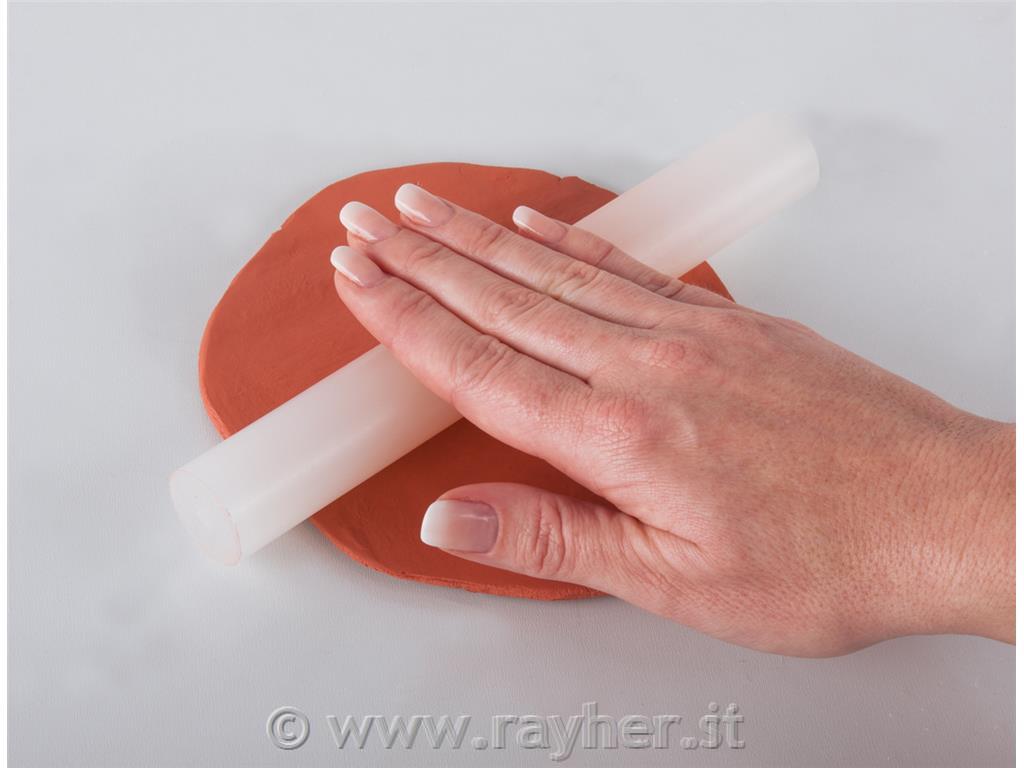 Akrilni valj za valjanje različnih mas,