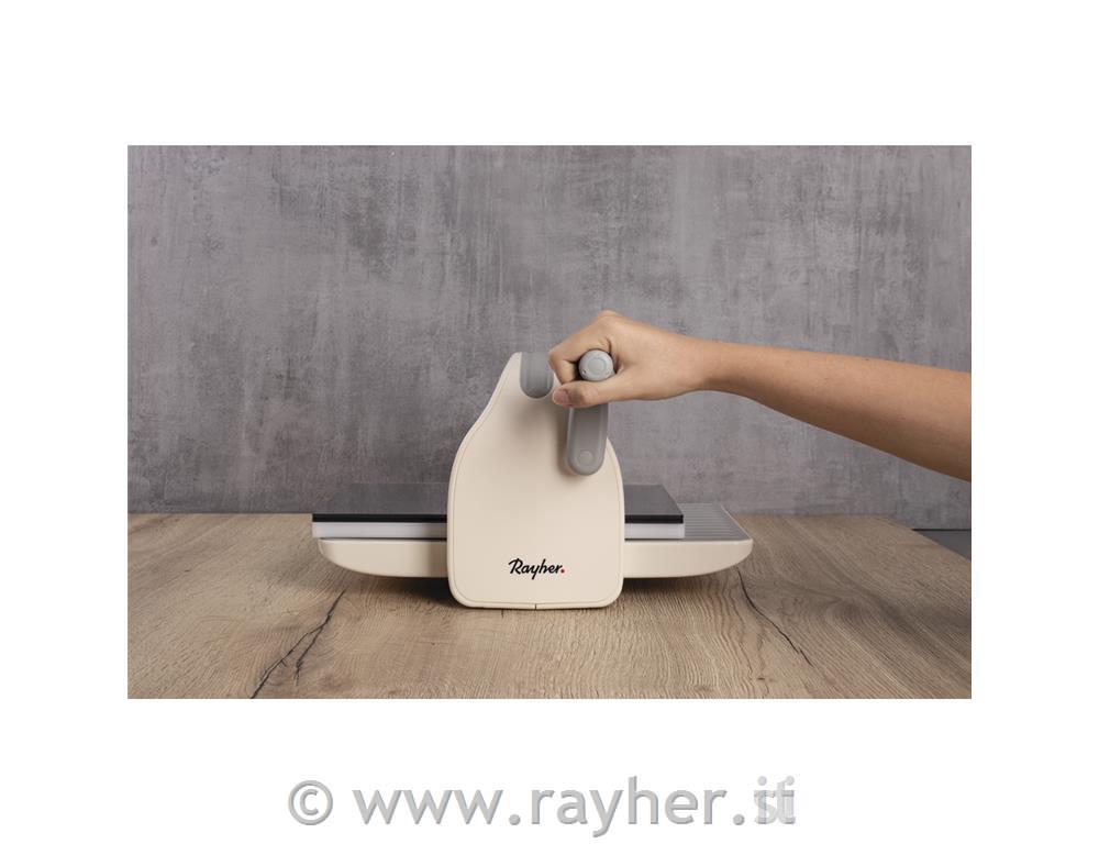 Rayher Flip A4 začetni set, naprava za izrezovanje in embosiranje