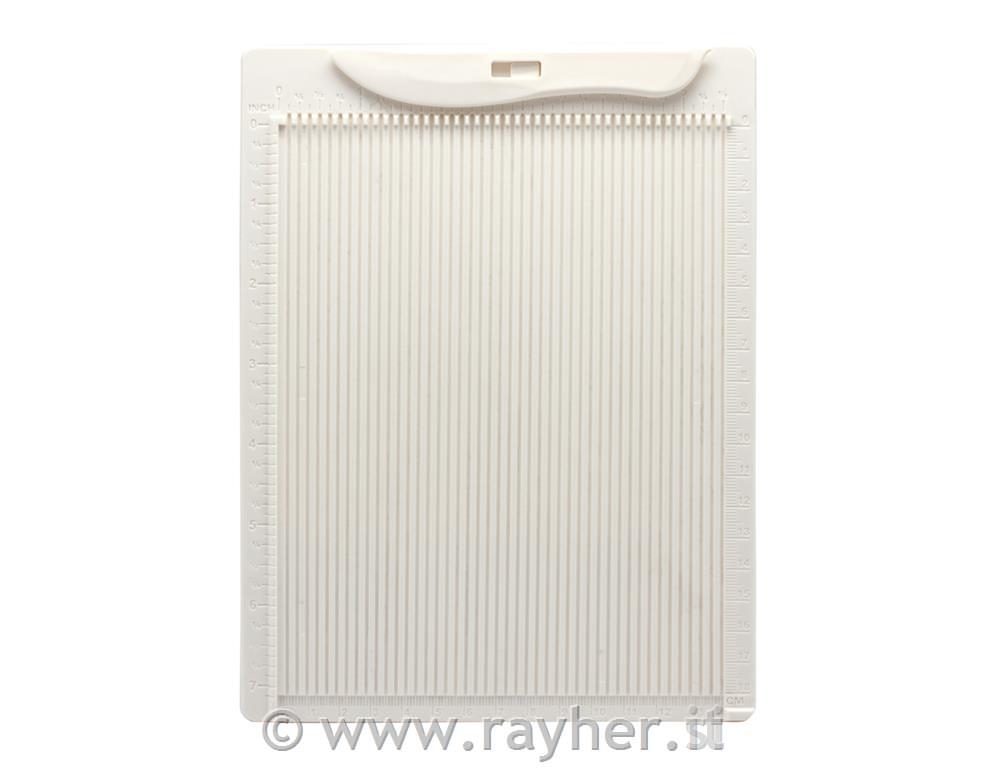 Mini scoring board, multi-purpose, 18x14cm, corner punch+bone folder