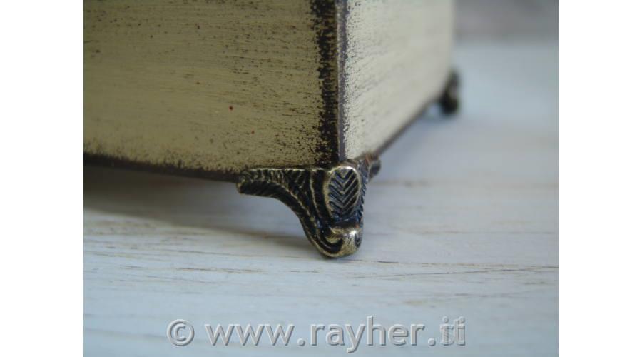 Kovinske nogice + vijaki 20*18mm, 4 kosi