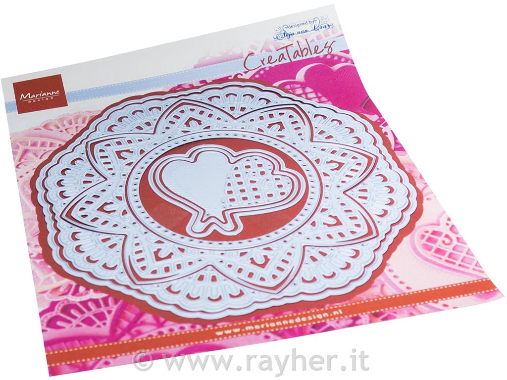 Creatable Die:Elegant circle with hearts