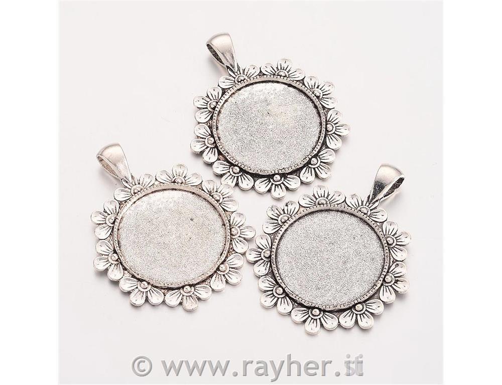 MEDALJON ANTIK SREBRN, 37x38x2,5mm