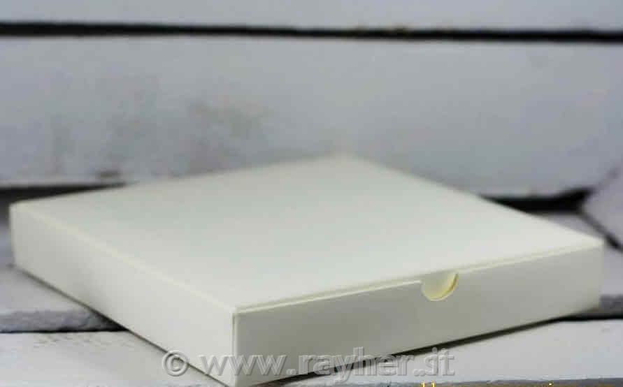 Škatla za voščilnice, krem, 15x15cm