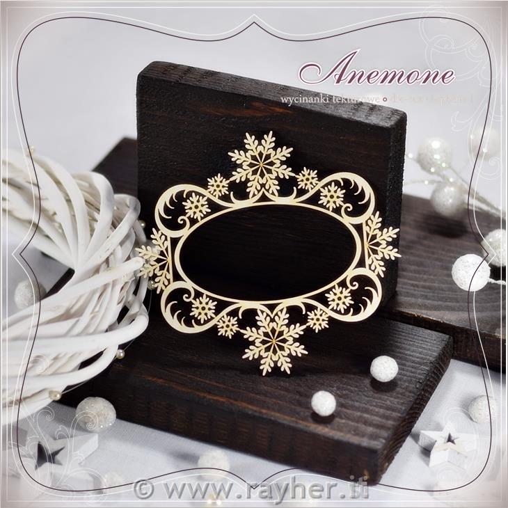 IZREZ IZ LEPENKE, OKVIR S SNEŽINKAMI