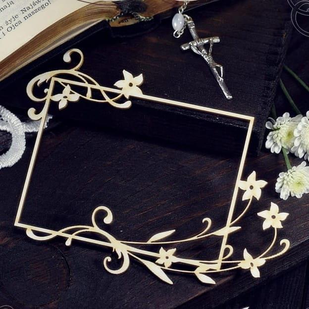 IZREZ IZ LEPENKE,OKVIR PRAVOK. CVETLIČNI