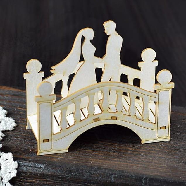 IZREZ IZ LEPENKE, 3D, MLADOPOROČENCA NA MOSTU