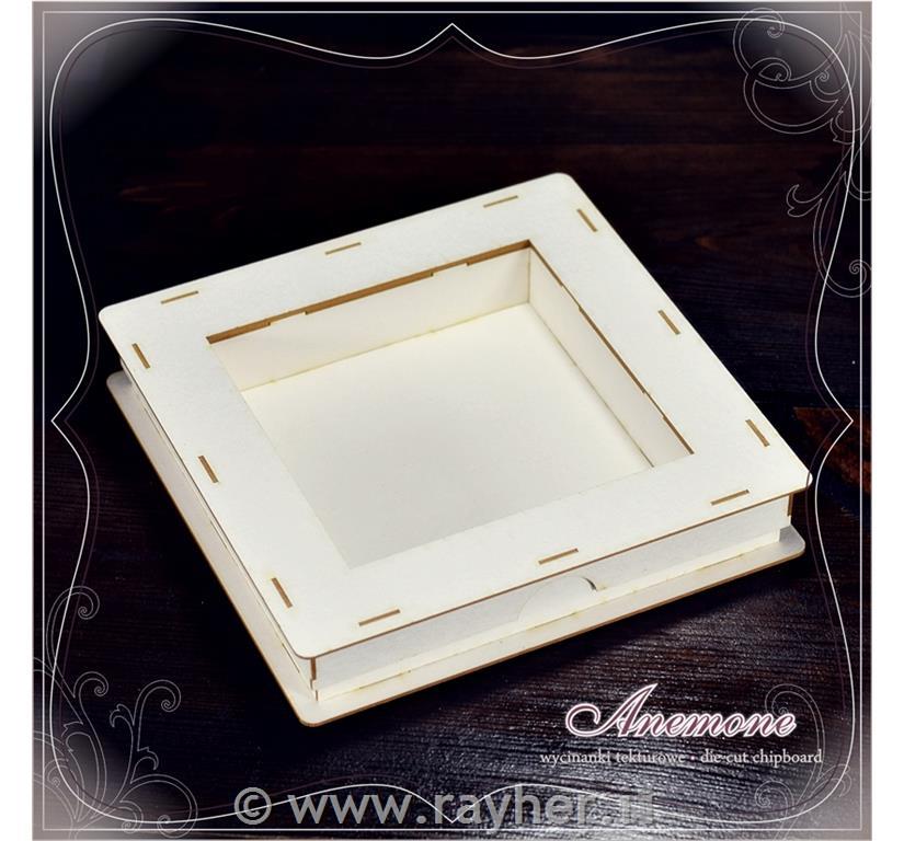 IZREZ IZ LEPENKE, ŠKATLA Z OKVIRJEM