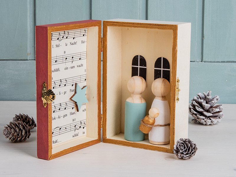 MALE JASLICE V ŠKATLICI