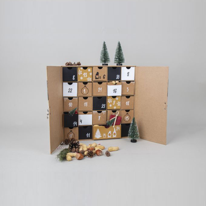 ADVENTNI KOLEDAR IZ PAPIRNE MASE