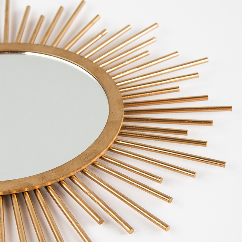 SONČNO OGLEDALO, Ogledalo z zlatimi sončnimi žarki iz lesenih palčk