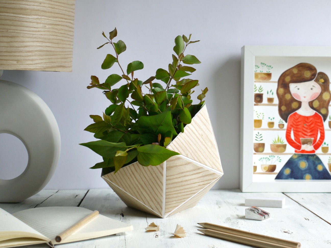 GEO-ŠKATLICA OKRAŠENA S TKANINO IZ FURNIRJA